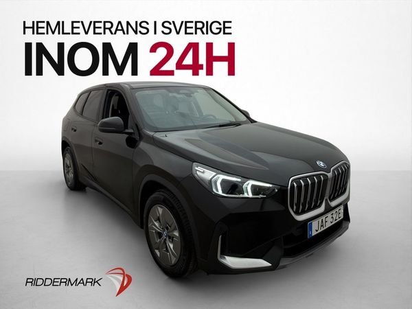 BMW iX1 xDrive30 Widescreen Kamera Rattvärme CarPlay MOMS - 2023