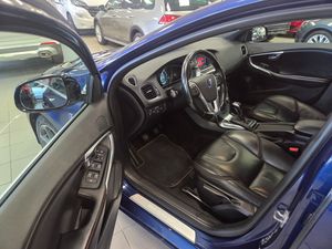Volvo V40 bild 2