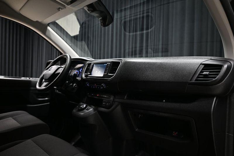 Opel Vivaro bild 25
