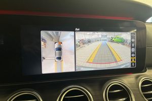 Mercedes E300 bild 18