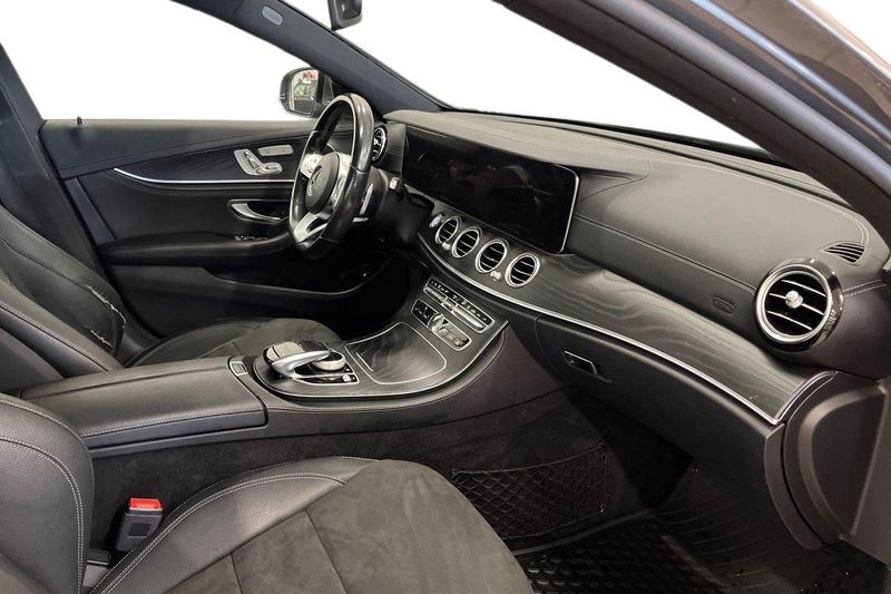 Mercedes E300 bild 15