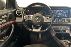 Mercedes E300 bild 13