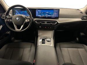 BMW 330 bild 10