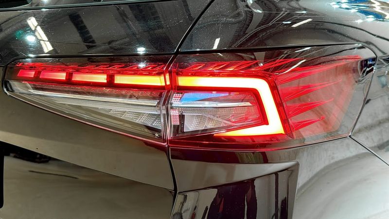 Skoda Superb bild 15