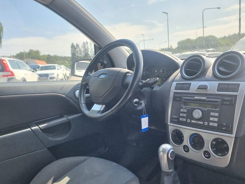 Ford Fiesta bild 9