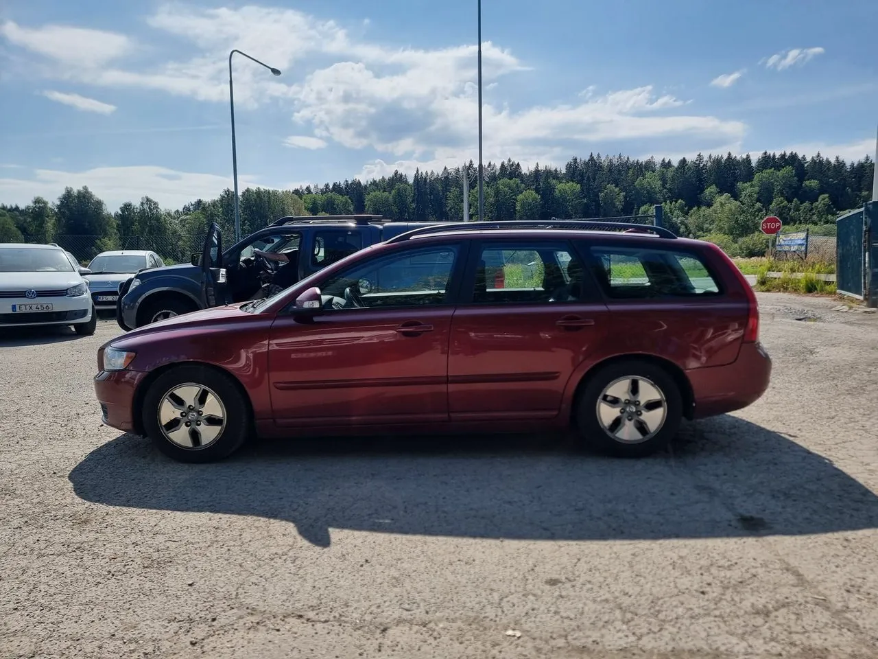 Vehicle image 7