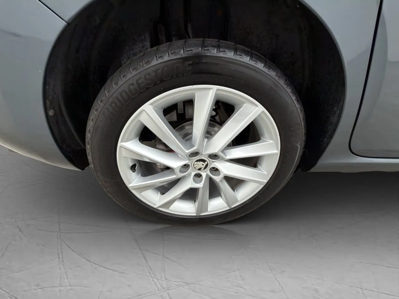 Vehicle image 31