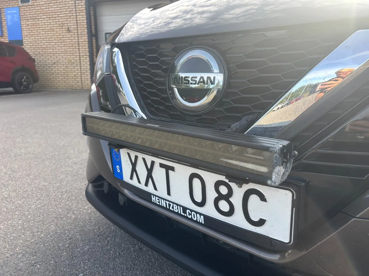 Vehicle image 8