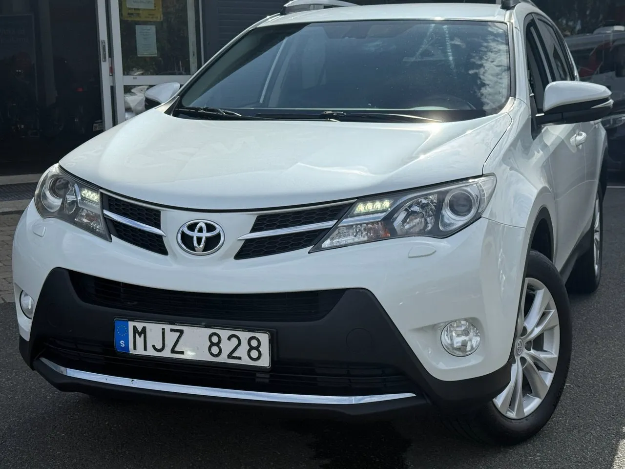 Vehicle image 1