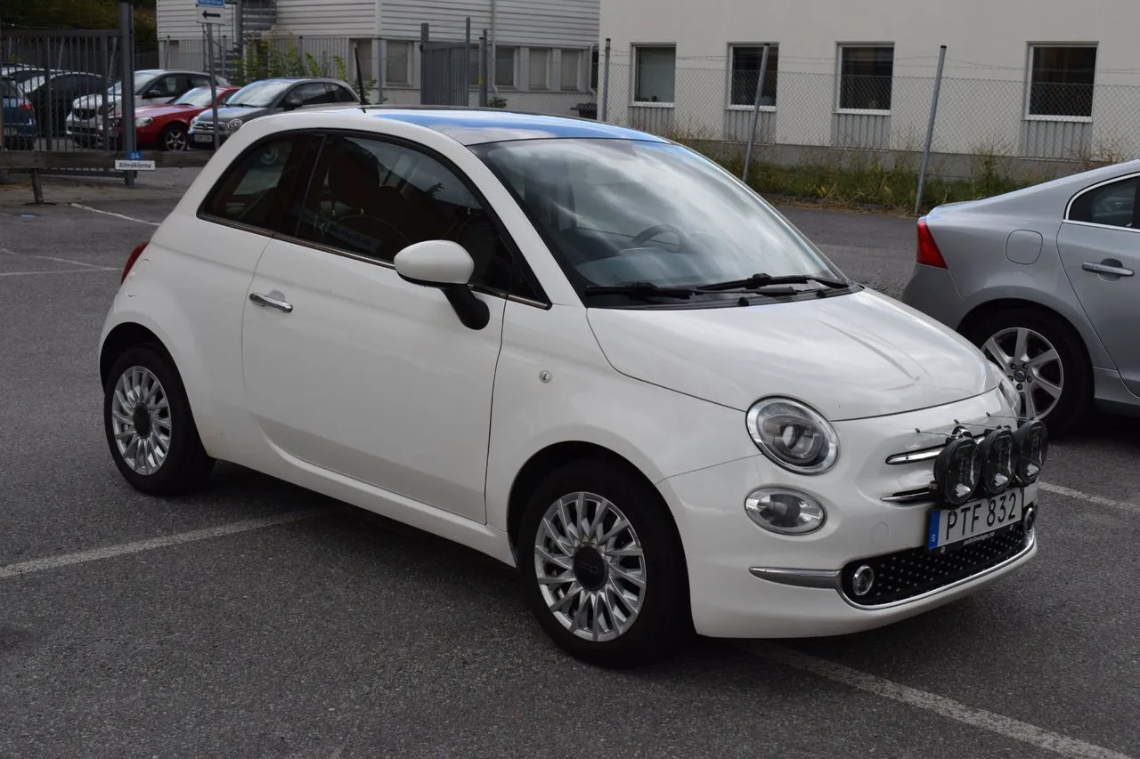 Vehicle image 1