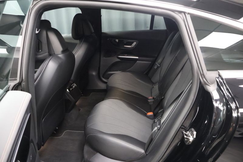 Mercedes EQE350+ bild 12