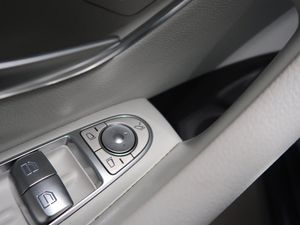 Mercedes E300 bild 32