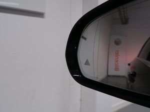 Mercedes E300 bild 17