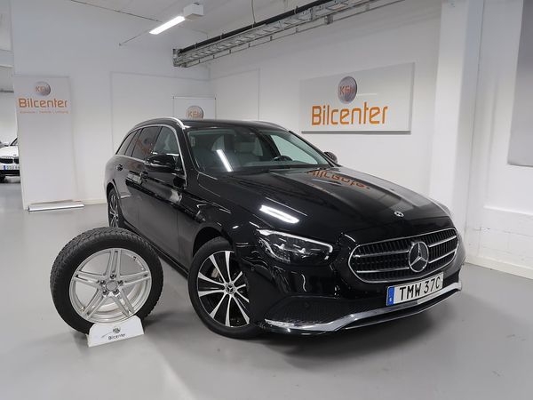 Mercedes E300 T de 4M V-Däck ingår Widescreen-Drag-Kamera-Navi-BT - 2022