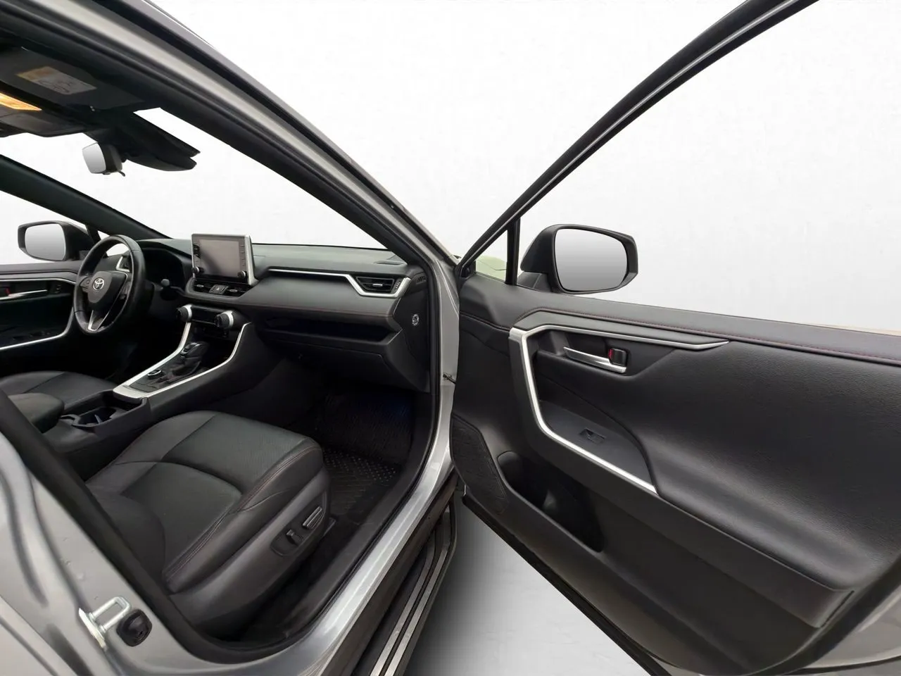 Vehicle image 30