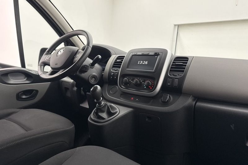 Renault Trafic bild 23