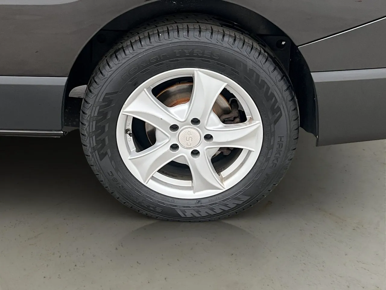 Vehicle image 23