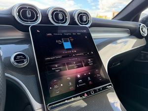 Mercedes GLC300 bild 18
