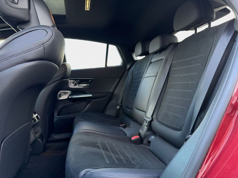 Mercedes GLC300 bild 23