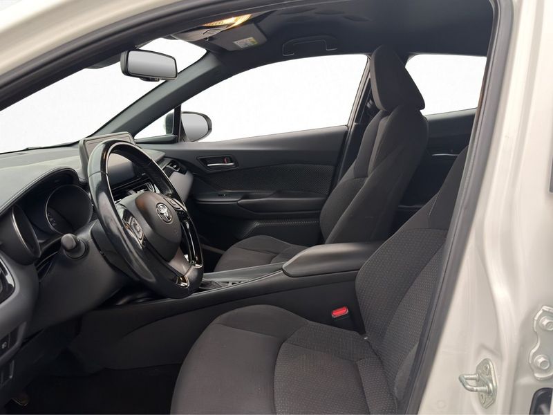 Toyota C-HR bild 12
