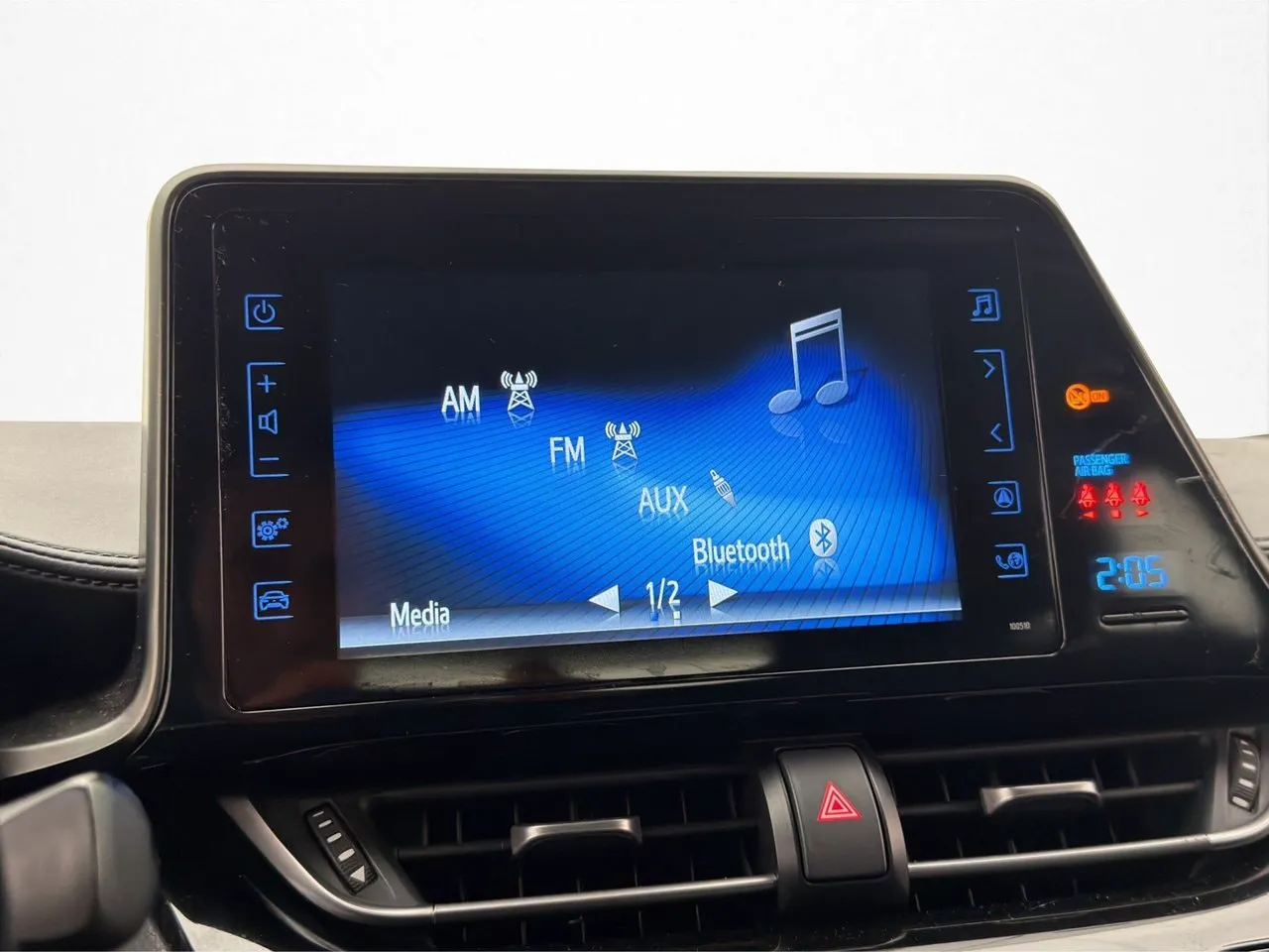 Vehicle image 18