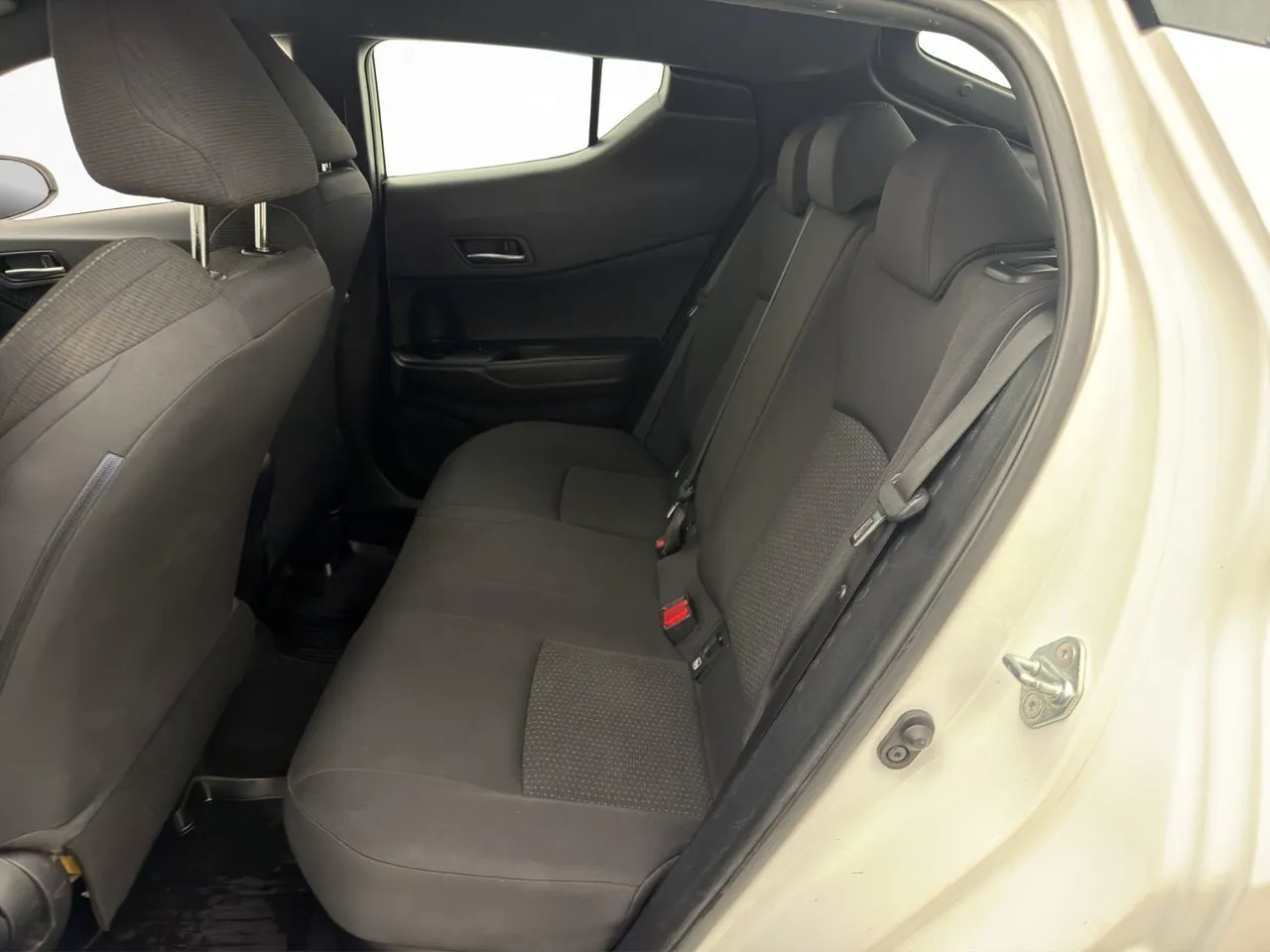 Vehicle image 21