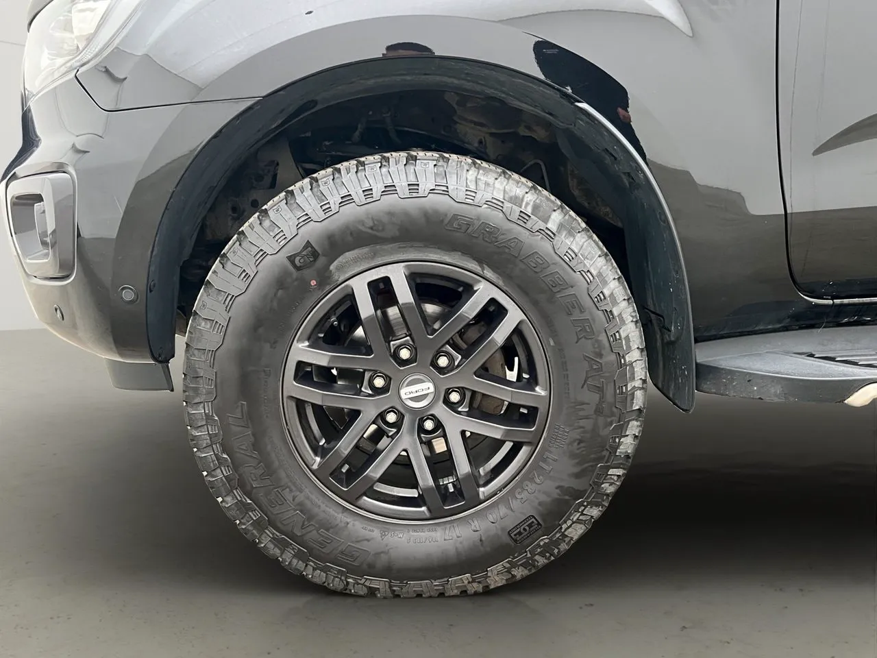 Vehicle image 30