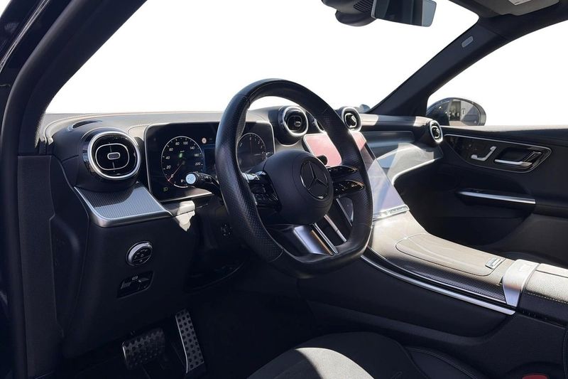 Mercedes GLC300 bild 7