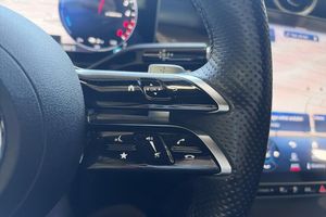 Mercedes GLC300 bild 9