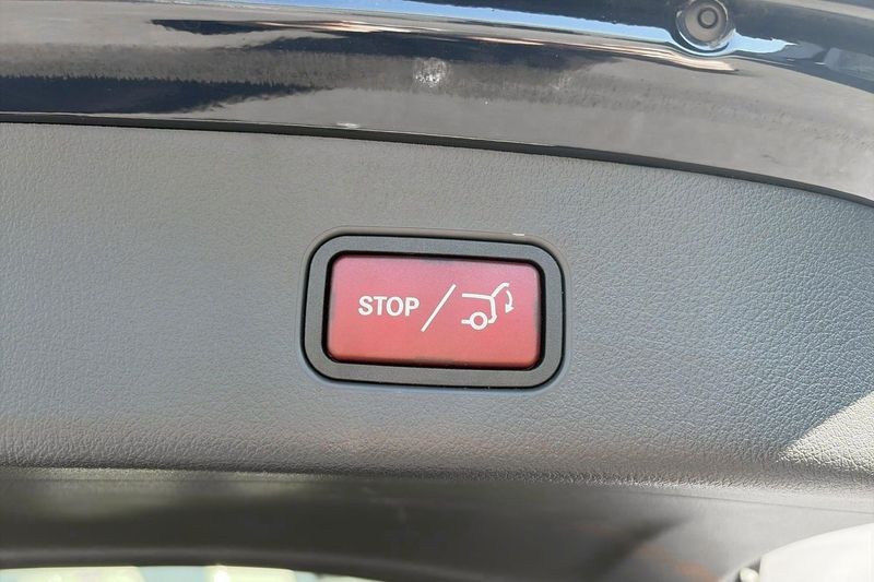 Mercedes GLC300 bild 27