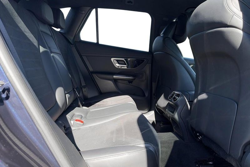 Mercedes GLC300 bild 25