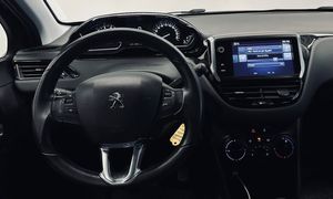 Peugeot 208 bild 11