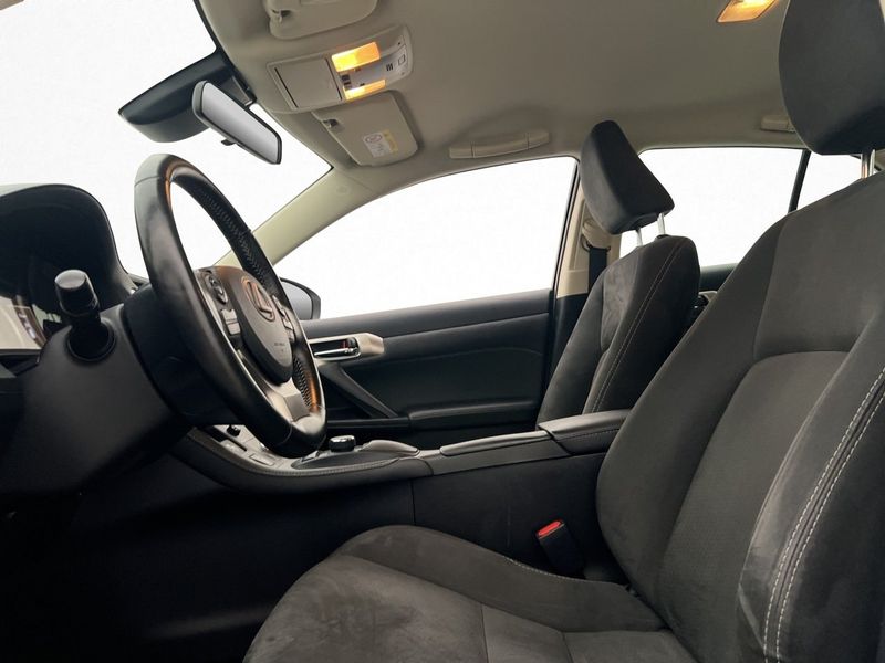 Lexus CT bild 9
