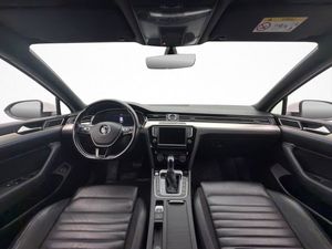 Volkswagen Passat bild 14