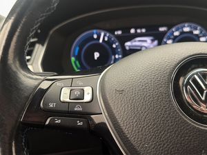 Volkswagen Passat bild 16