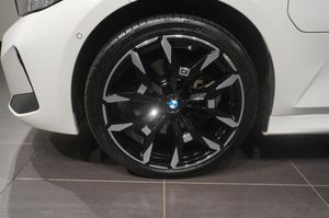 BMW 330 bild 3