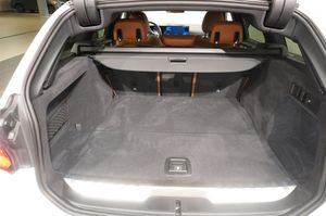 BMW 330 bild 11