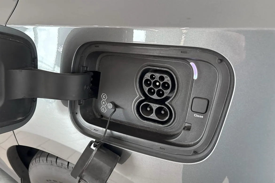 Vehicle image 31