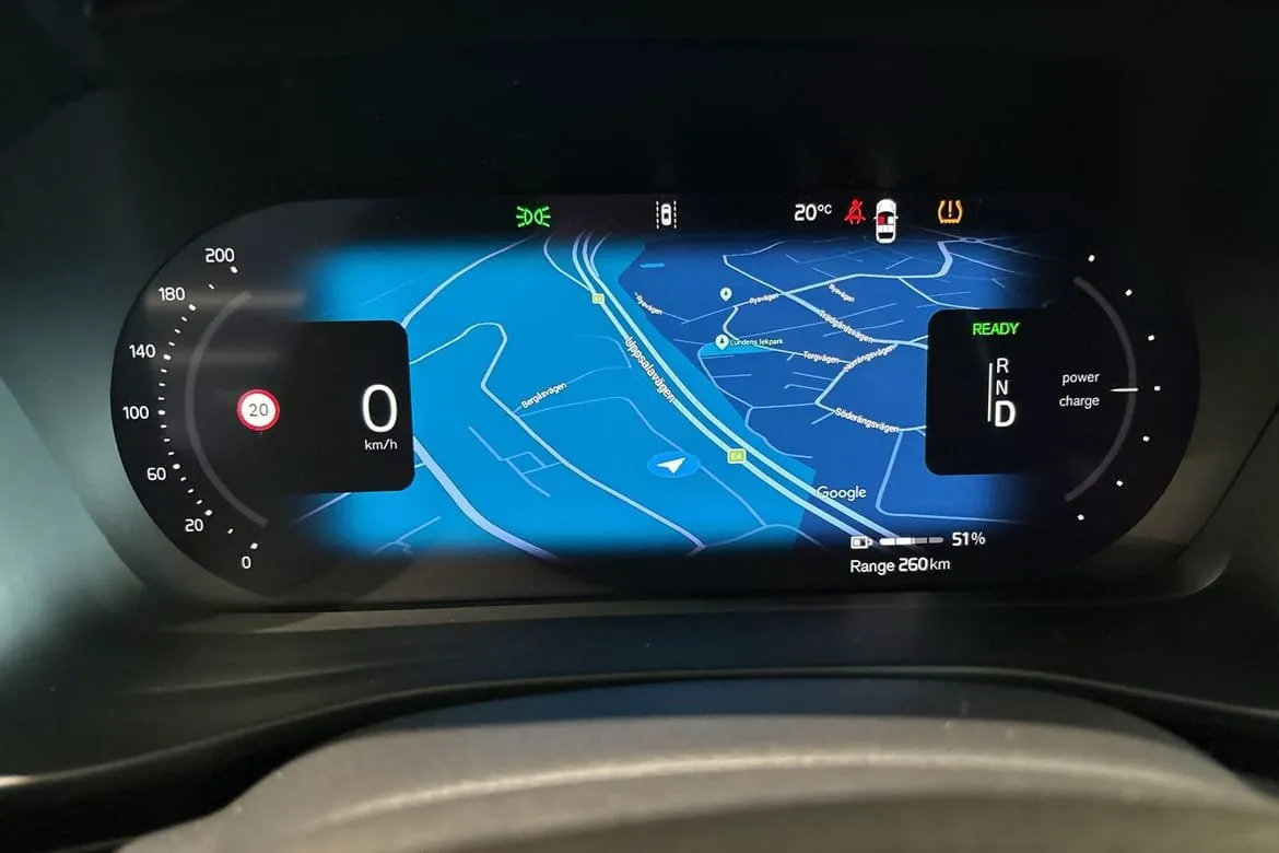Vehicle image 30
