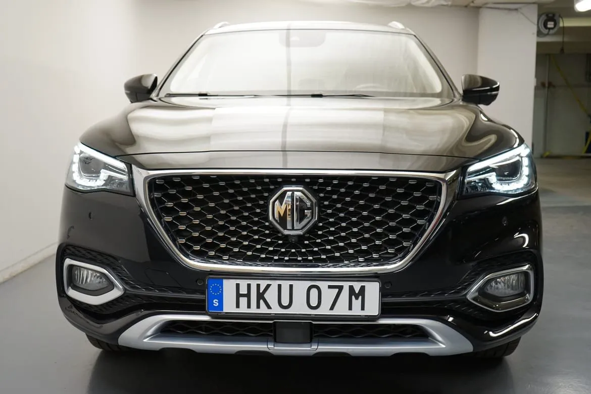 Vehicle image 16