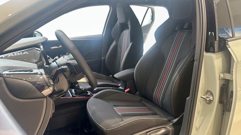 Skoda Fabia bild 2