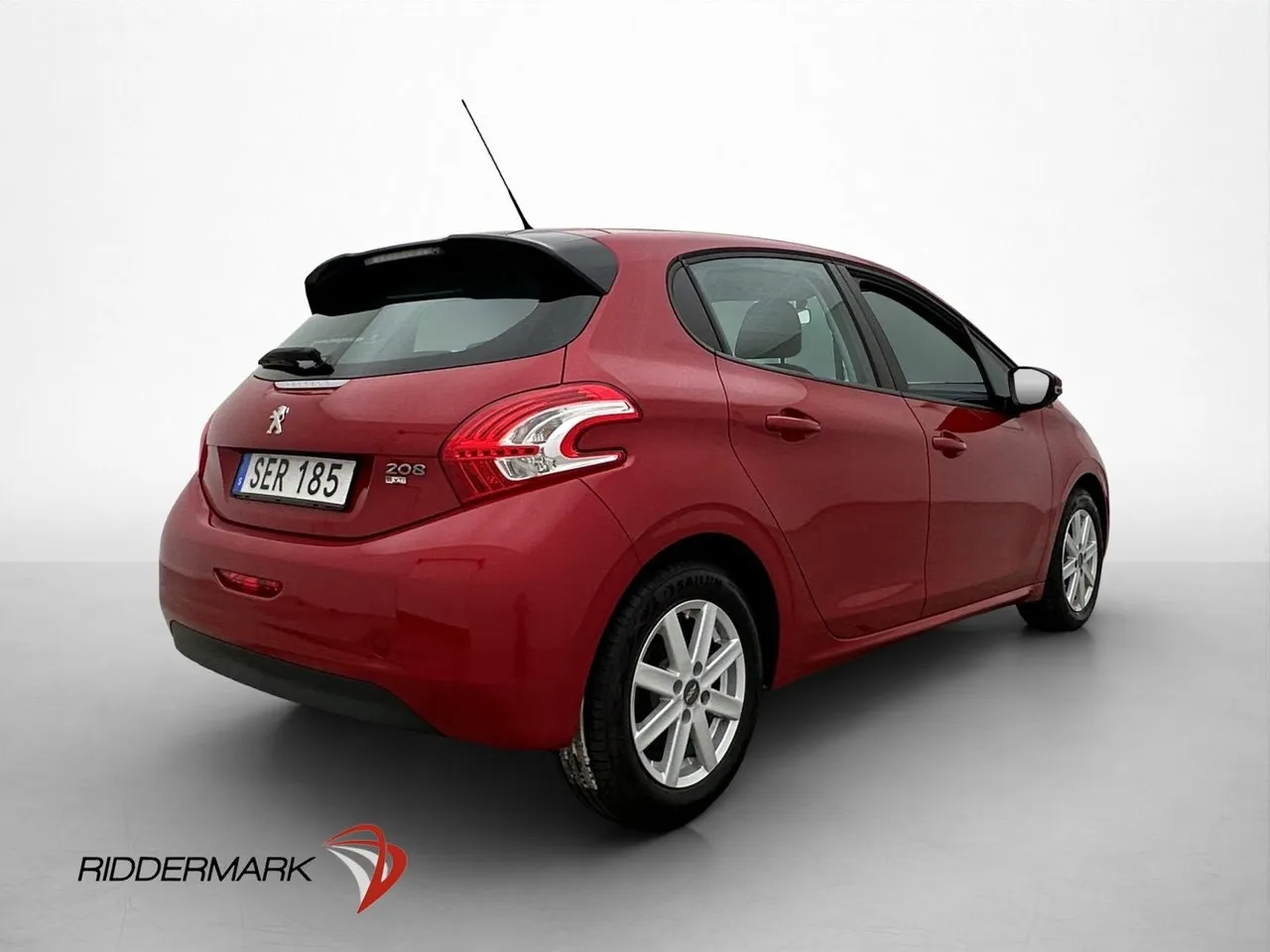 Vehicle image 7
