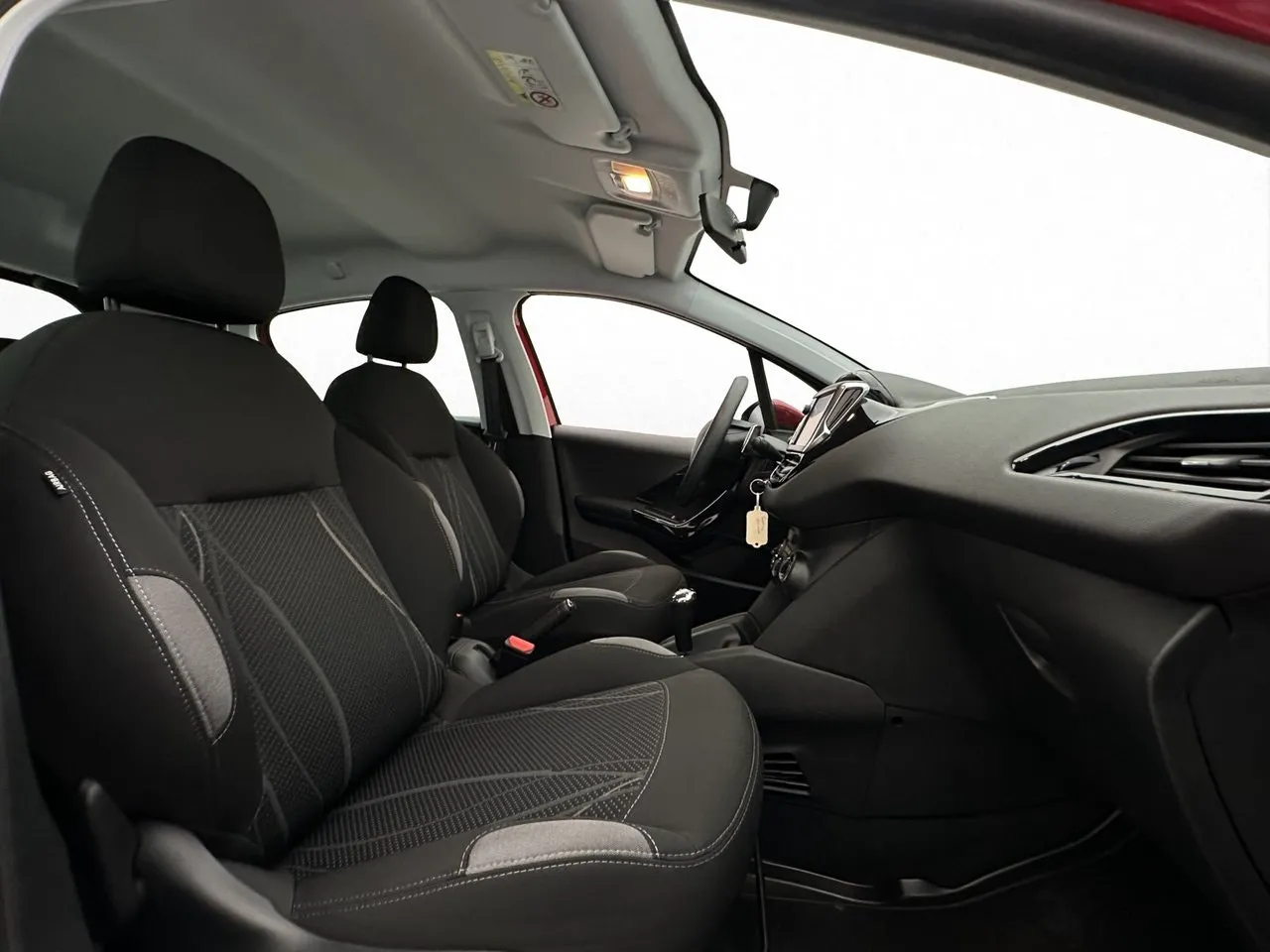 Vehicle image 14