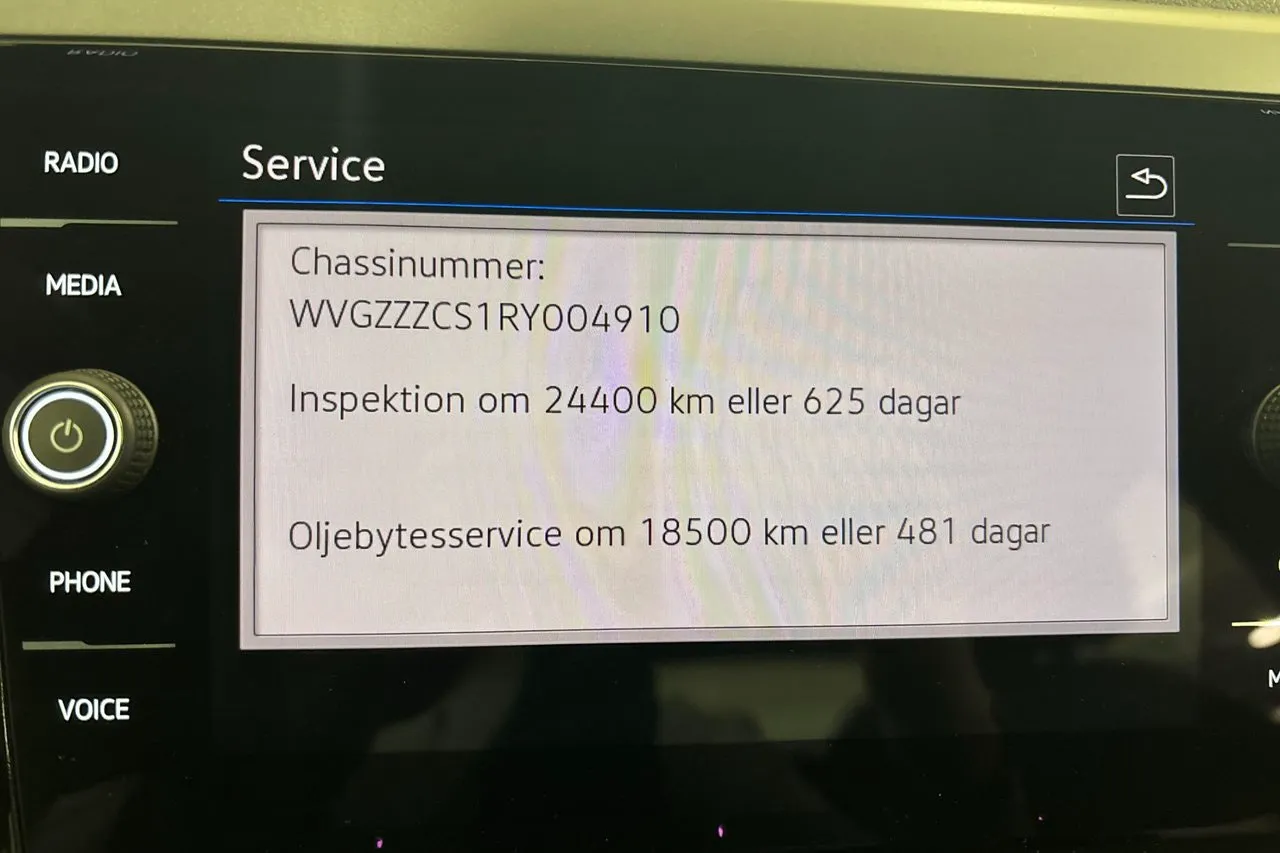 Vehicle image 21