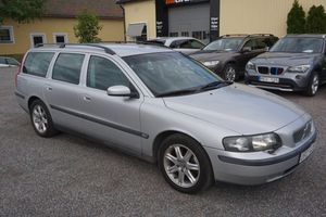 Volvo V70 bild 1