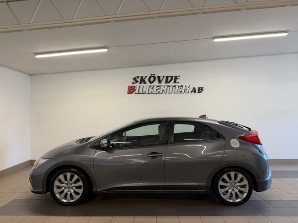 Honda Civic 1.6 i-DTEC Sport/1-Ägare/Nyservad/6-VXL/Dragkrok/Kamera - 2013