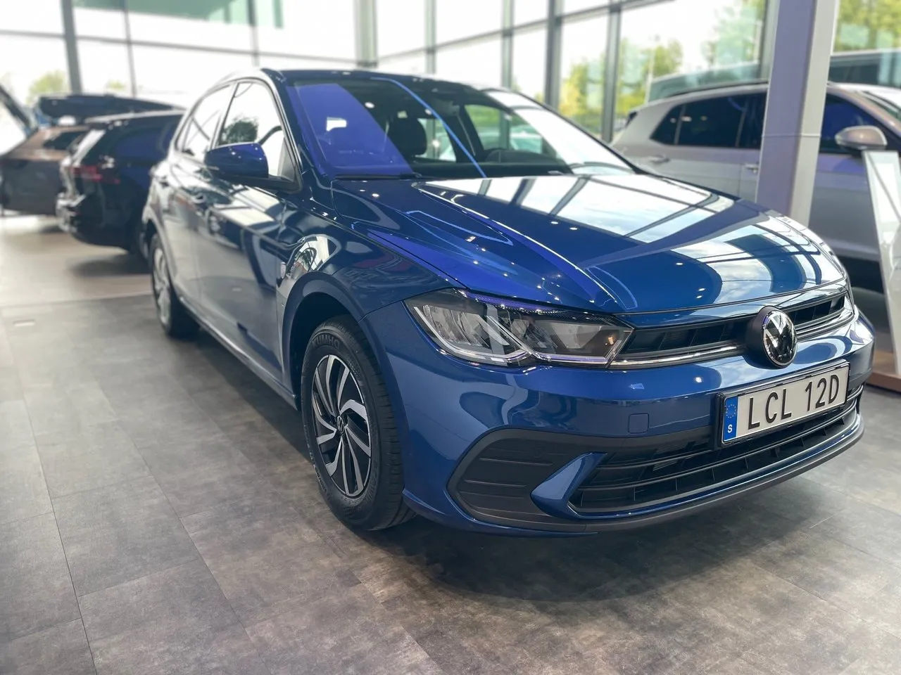 Vehicle image 2