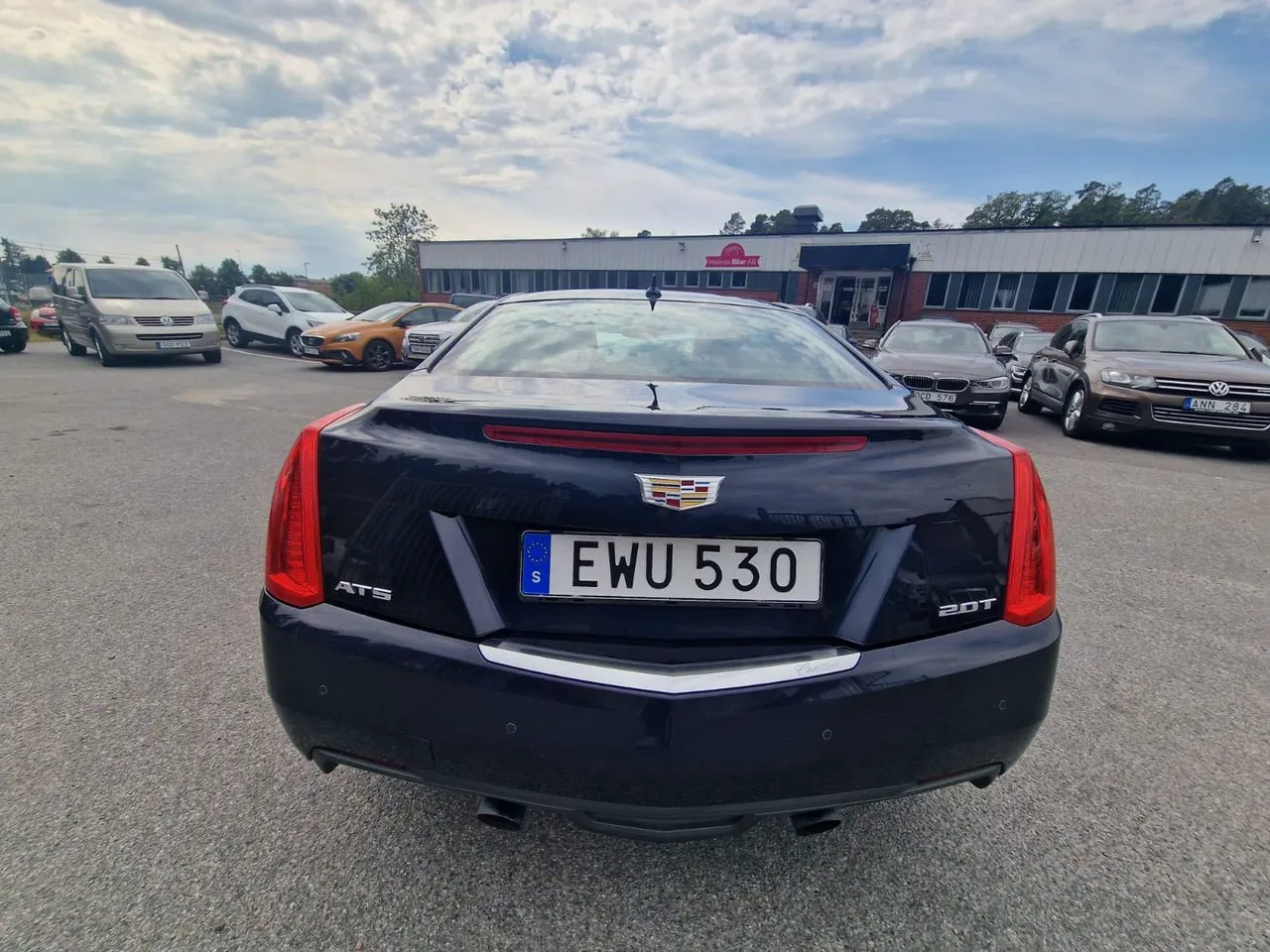Vehicle image 7