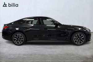 BMW i4 bild 16