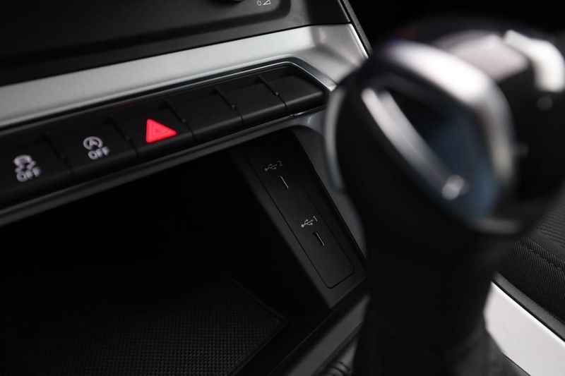 Audi Q3 bild 28